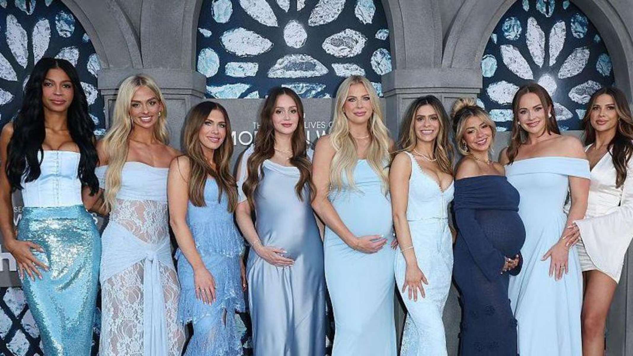 'A Vida Secreta das Esposas Mórmons': os escândalos, relações rompidas e reações à série do Disney+ 'A Vida Secreta das Esposas Mórmons': os escândalos, relações rompidas e reações à série do Disney+