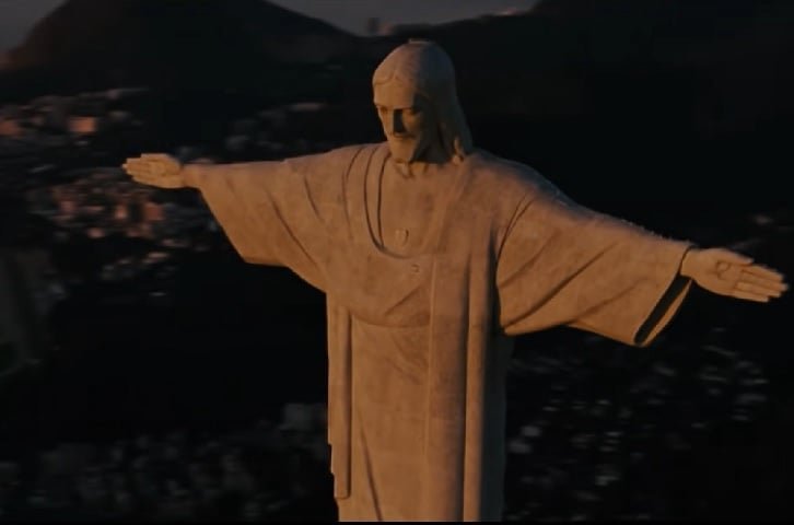 "Velozes e Furiosos 5: Operação Rio" (2011) - Este filme da franquia "Velozes e Furiosos" tem várias cenas ambientadas no Rio de Janeiro, incluindo vistas panorâmicas que mostram o Cristo Redentor.