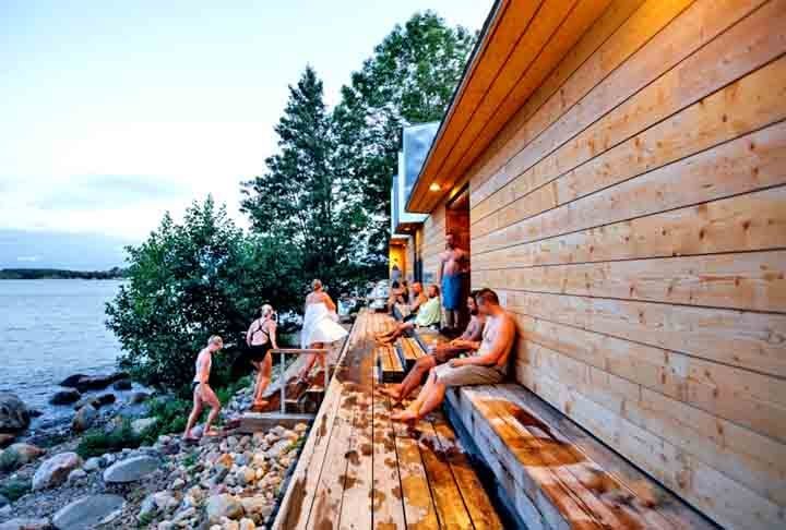 Há, inclusive, um dito popular que fala "Construa primeiro sua sauna, depois a casa". 
