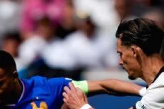 Mbappé brilha contra Alemanha e França fica com o terceiro lugar da Liga das Nações