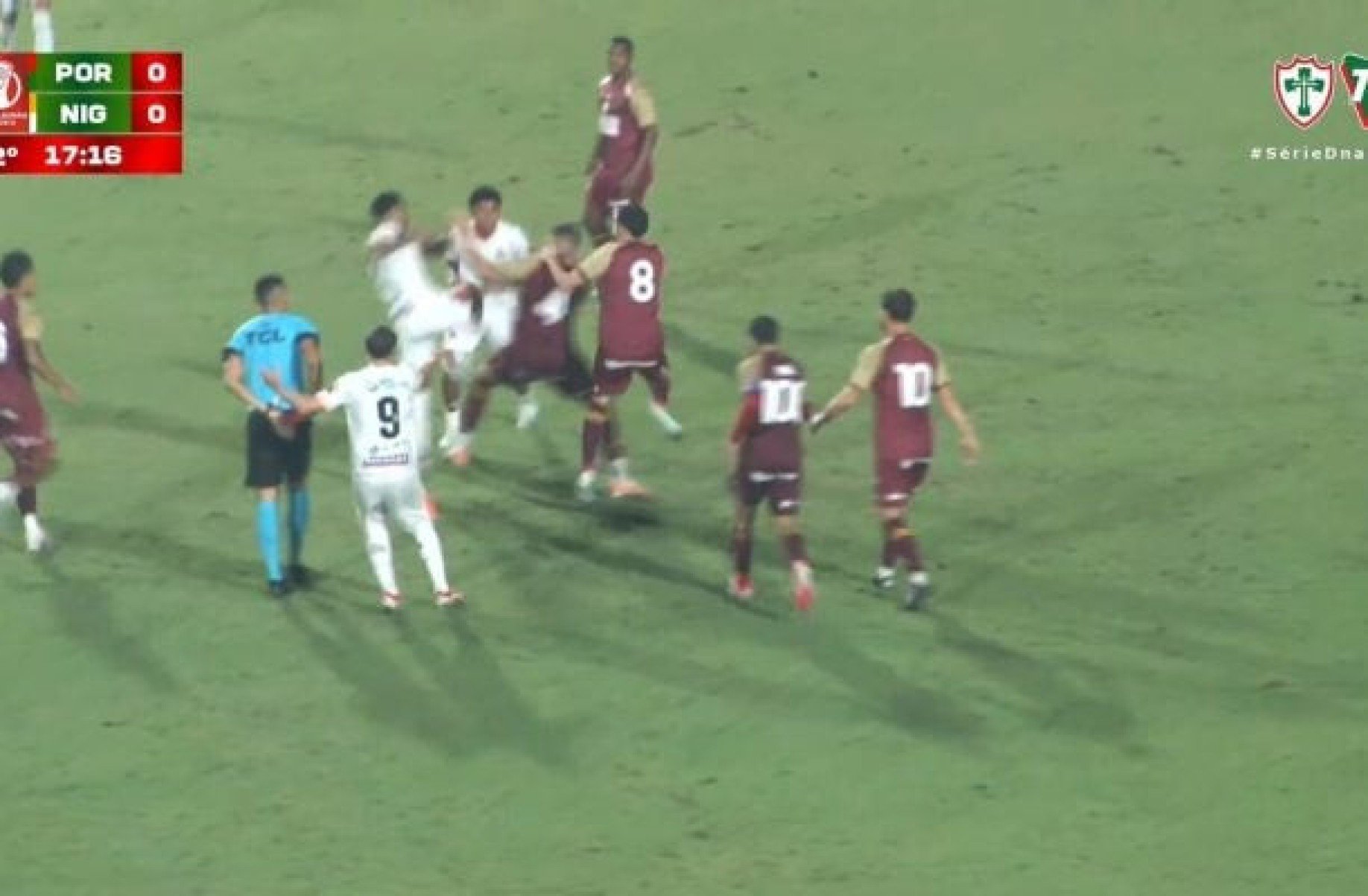 Briga generalizada marca triunfo da Portuguesa-SP sobre Nova Iguaçu pela Série D