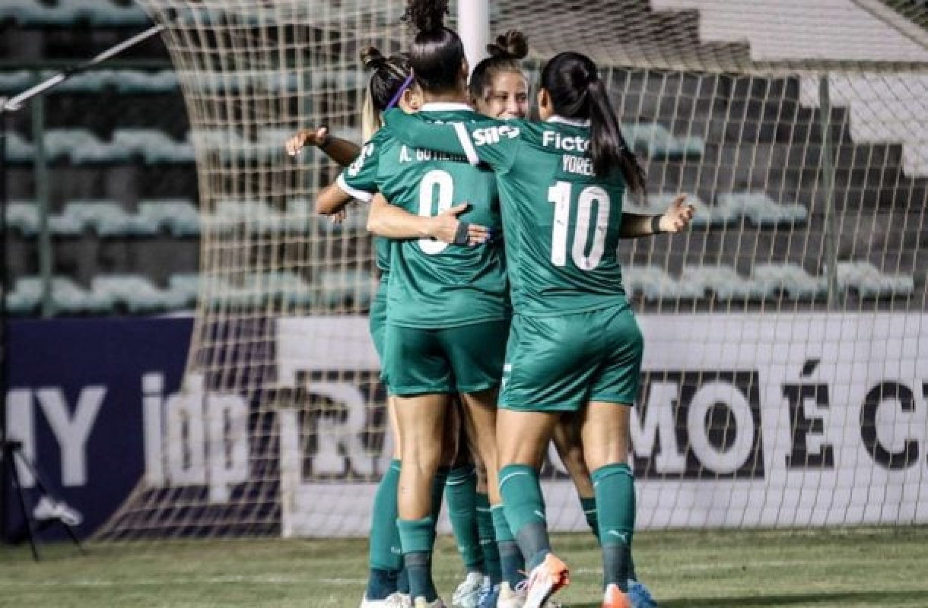 Amanda Gutierres brilha, Palmeiras vence Real Brasília e se classifica no Brasileirão Feminino