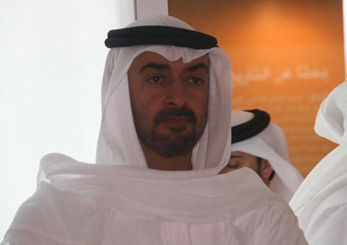 Apesar de todas elas terem muitas autonomias, há um presidente: Maomé bin Zayed Al Nahyan. Hoje, porém, os sete emirados são governados por xeques, também chamados de xeiques ou sheiks. 