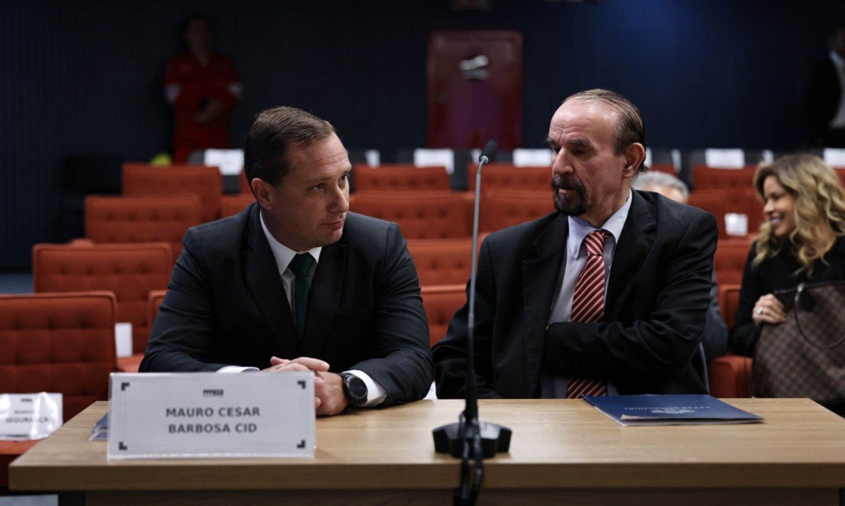 O ajudante de ordens do ex-presidente Jair Bolsonaro, o tenente-coronel Mauro Cid prestou depoimento no Supremo Tribunal Federal por uma tentativa de golpe de Estado -  (crédito: Ton Molina/STF)