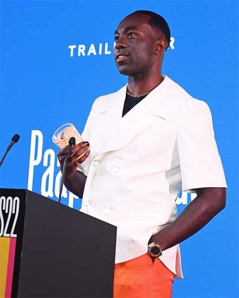 Isso seria a de priorizar atores britânicos com carreira sólida e promover, dessa forma, mais diversidade no elenco da série.