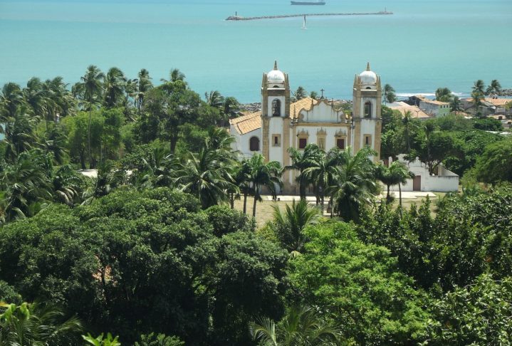 Pernambuco desempenhou um papel crucial na história do Brasil. Foi palco de importantes eventos, como a Insurreição Pernambucana, que expulsou os holandeses do país, além da própria Revolução Pernambucana de 1817. 