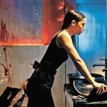 ‘Bailarina’ contrapõe a elegância do balé com a violência das matanças - Paris Filmes/Divulgação