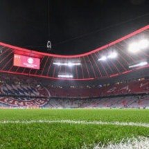 Torcedor português cai da arquibancada e morre durante final da Liga das Nações - No Ataque Internacional