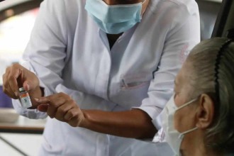 Dia da Imunização: conheça o serviço dos centros de vacinas especiais