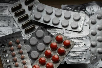 9 em cada 10 pessoas se automedicam; entenda o problema