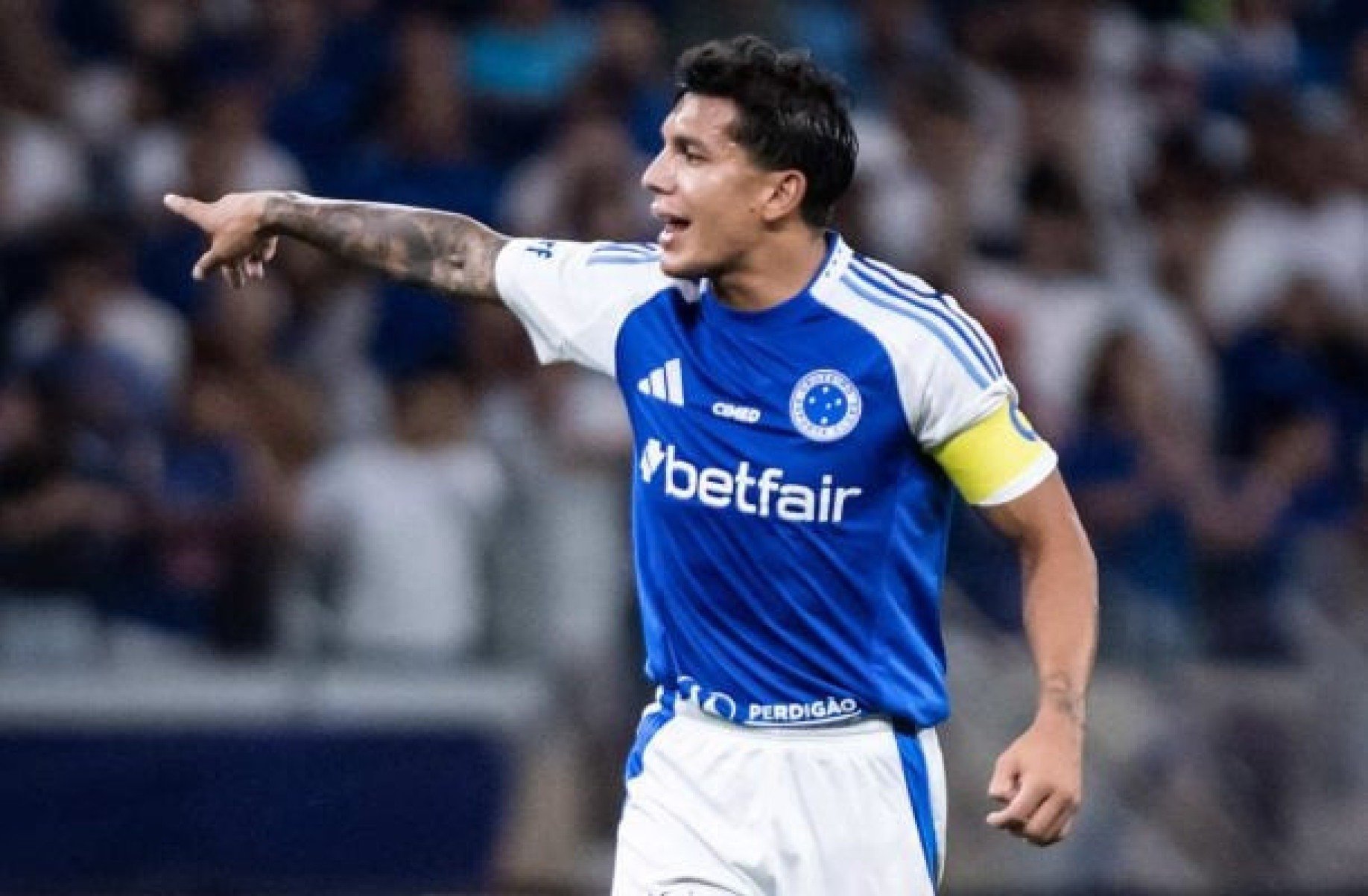 Cruzeiro renova com Lucas Romero