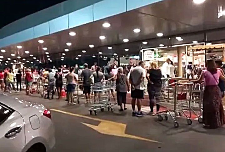 Evite os dias (início do mês) e os horários de maior movimento nos supermercados.