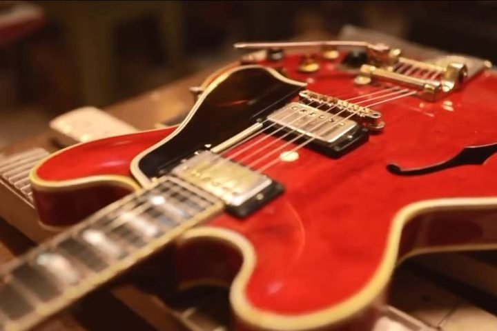 Itens de celebridades que renderam muito dinheiro; até dente surge na lista