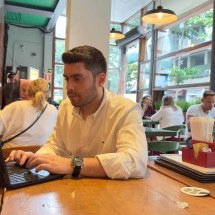Brasileiros ampliam busca por vagas internacionais - DINO