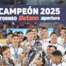 Clube de 8 mil sócios desbanca gigantes, é campeão argentino e vai à Libertadores