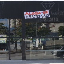 Loja de de carros de luxo localizada na Avenida Barão Homem de Melo, no Bairro Nova Granada, é alvo de denúncias de estelionato -  (crédito: Leandro Couri/E.M./D.A. Press)