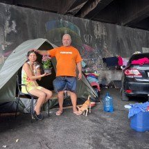 Moradora em situacao de rua faz placa de aniversário  - Credito: Edesio Ferreira/EM/D.A. Press.
