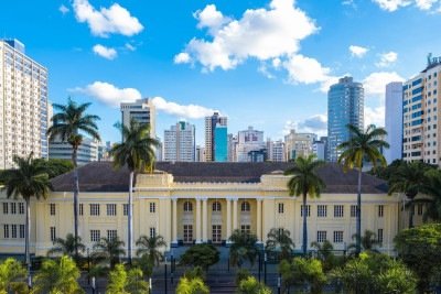 Fachada do Minascentro, em Belo Horizonte, onde acontecer&aacute; o congresso que discutir&aacute; exames, tratamentos e cirurgias de c&acirc;nceres em mulheres -  (crédito: Ag&ecirc;ncia i7/Divulga&ccedil;&atilde;o)