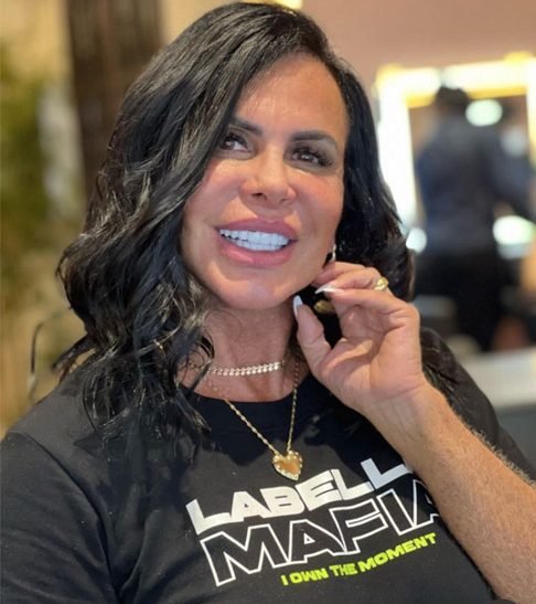 Gretchen: Em entrevista ao programa "Foi Mau", Gretchen disse que não vai deixar nada para os filhos.-Instagram @mariagretchen