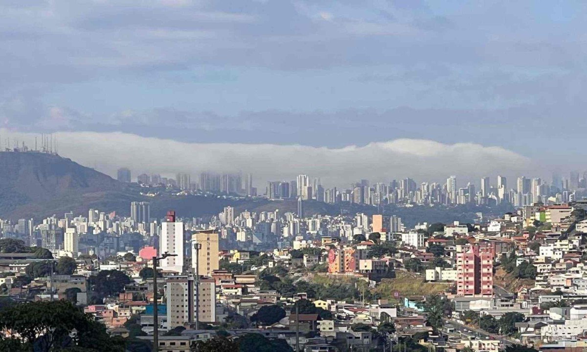 A previsão meteorológica indica que o dia será de céu parcialmente nublado em Belo Horizonte -  (crédito: Edesio Ferreira/EM/D.A Press)