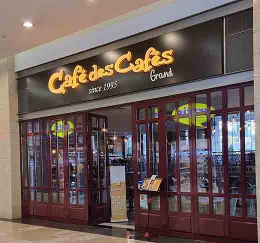 A cidade também oferece uma ampla variedade de restaurantes e cafés, onde se pode saborear a rica culinária turca.- Divulgação