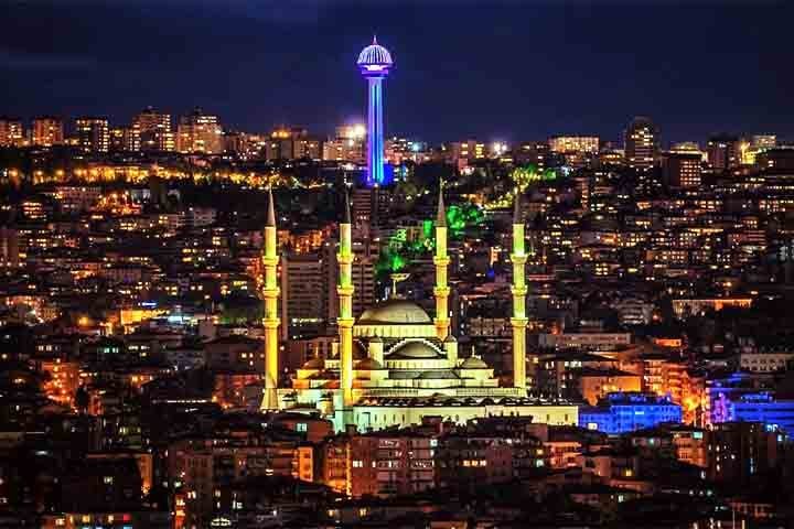 A cidade está em constante transformação, com novos projetos e investimentos sendo realizados a cada ano. Por isso, se você está planejando uma viagem para a Turquia, não deixe de incluir Ancara em seu roteiro.- Instagram @farazglobe