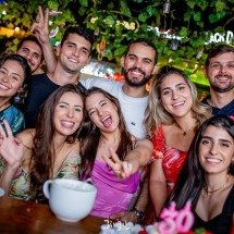Festa Tinder: bar diverte solteiros no Dia dos Namorados - Reprodução/Bruno Werneck
