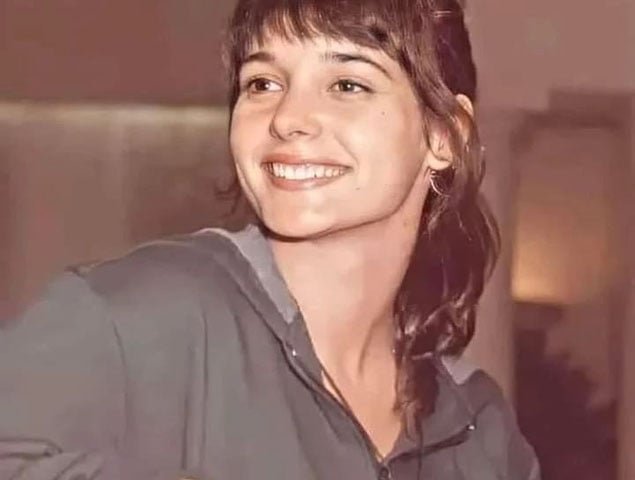 "Para vocês terem uma ideia, nos primeiros anos, ficava noites e noites no meu pensamento tentando me comunicar com a Daniella. Pedindo perdão, tentando falar algo, como se ela pudesse me escutar."