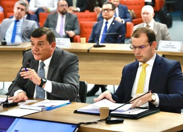 Ex-ministro da Defesa Paulo Sérgio Nogueira e advogado Andrew Farias -  (crédito:  Fellipe Sampaio/STF)