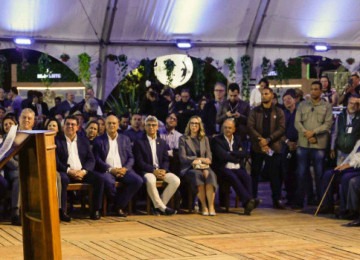 Governador Zema vai dispensar licenciamento ambiental para propriedades de até 100 hectares e rever decreto de penalidade para infrações ambientais -  (crédito: Cristiano Machado/Imprensa MG)