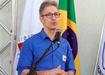 Zema quer reduzir o tamanho e a importância da Assembleia na votação que autoriza a alienação de estatais  -  (crédito: EDÉSIO FERREIRA/EM/D.A. PRESS)