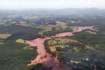25 de janeiro de 2019 - Rompimento da barragem de Brumadinho (MG). Ao todo, 272 pessoas morreram em decorrência da tragédia. -  (crédito: Divulgação/Corpo de Bombeiros de Minas Gerais)
