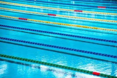 Um jovem atleta argentino de 17 anos, ficou paraplégico recentemente depois de "colidir" com outro nadador durante o aquecimento para uma prova do Campeonato Argentino.  -  (crédito: Serena Repice Lentini/Unsplash)