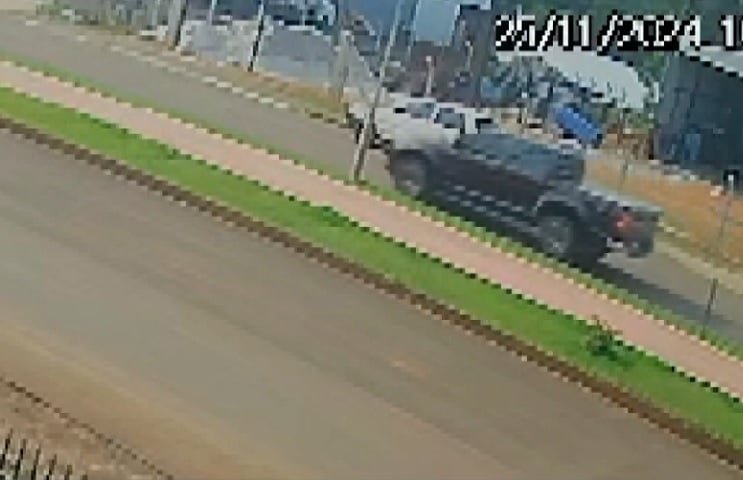 "A carreta está dentro das normas de altura estabelecidas e é provável que o cabo de energia já havia arrebentado, e por isso enroscou na nossa carreta", alegou a empresa.