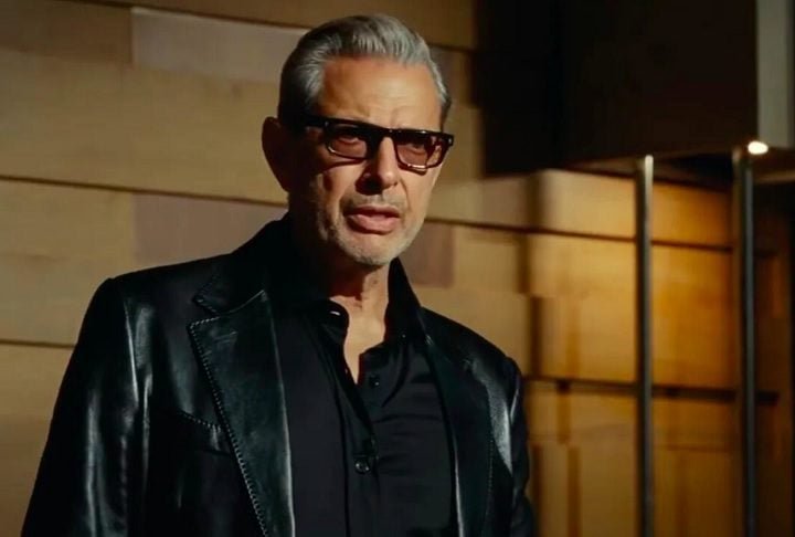 Jeff Goldblum: O ator, conhecido por papéis em "Wicked" (2024) e "Jurassic Park" (1993), revelou seus planos pouco convencionais para sua fortuna de R$ 203 milhões. -Reprodução