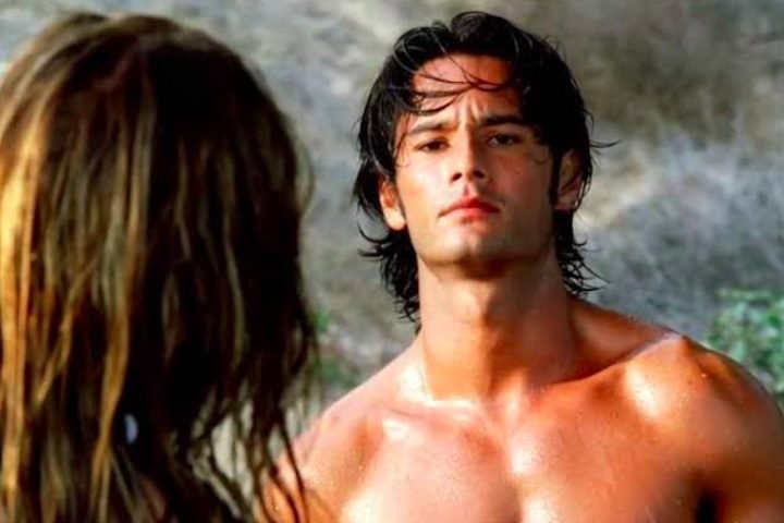 Sua transição para Hollywood ocorreu em 2003, quando fez uma ponta em "As Panteras Detonando", ao lado de atrizes famosas como Cameron Diaz, Drew Barrymore e Lucy Liu.