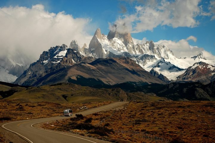 Conhecida por suas paisagens impressionantes, a Patagônia é uma vasta região localizada no extremo sul da América do Sul.