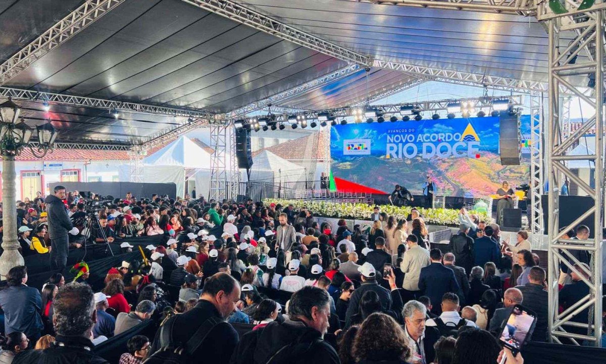 O presidente Lula está em Mariana para anúncio de investimento em diversas áreas com os recursos do novo acordo decorrente do rompimento da barragem do Fundão -  (crédito: Edésio Ferreira/EM/D.A Press)