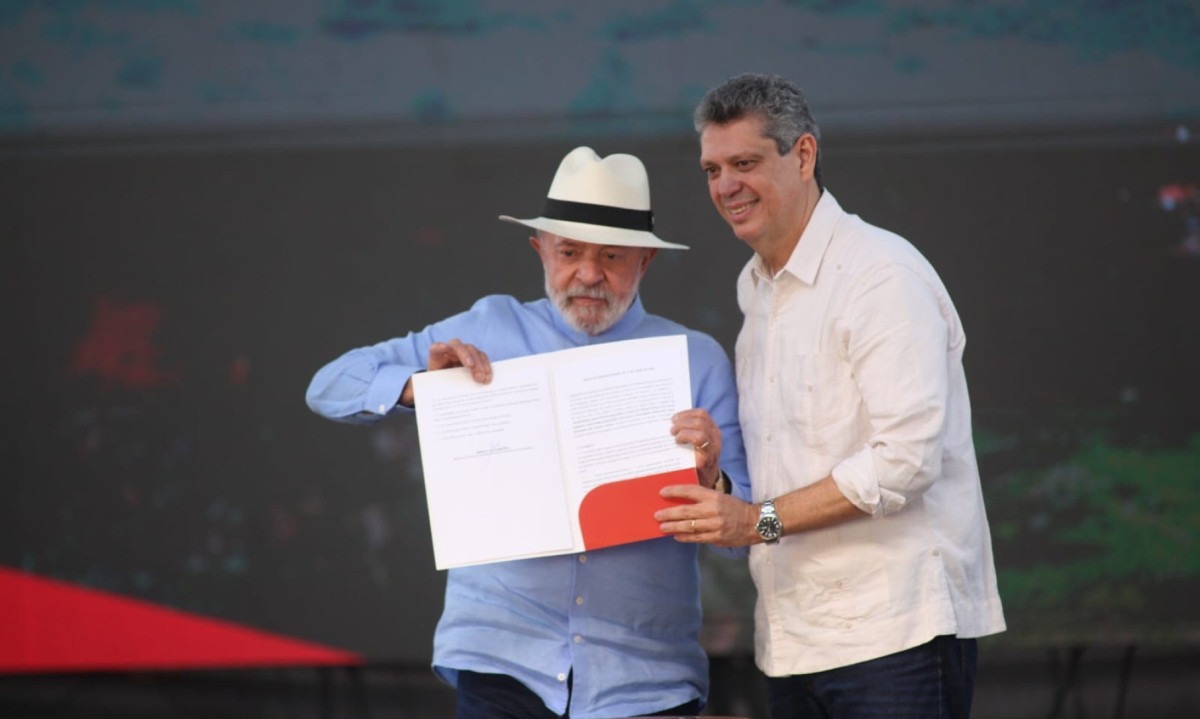 O atual ministro-chefe da Secretaria-Geral da República Márcio Macêdo afirma que o Acordo Rio Doce busca reparar a dívida histórica com os atingidos pelo rompimento da barragem do Fundão -  (crédito: Edésio Ferreira/EM/D.A Press)