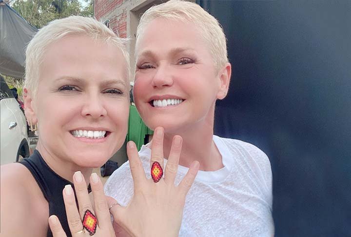 ‘Cara a cara’: Veja 19 sósias de famosos que fazem sucesso na internet -  Reprodução dos Instagram @acintialopes