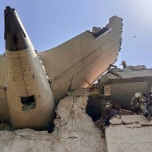 Avião com mais de 240 pessoas cai na Índia - CENTRAL INDUSTRIAL SECURITY FORCE (CISF) / AFP