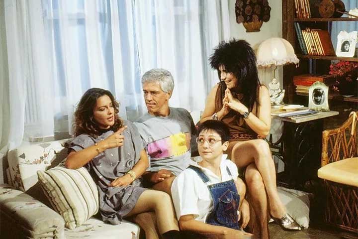 Nos anos 90, ela seguiu com papéis relevantes em novelas bem-sucedidas, a exemplo de "Top Model", “Vamp”, “De Corpo e Alma” e “Por Amor”. 
