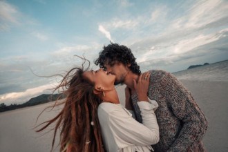 4 simpatias para trazer o amor de volta nesta sexta-feira 13