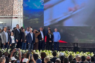 Presidente Lula vai à cerimônia em Mariana, na Região Central de Minas Gerais, para anúncio de obras e investimentos na área da saúde, educação e transferência de renda -  (crédito: Edésio Ferreira/EM/D.A Press)