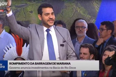 O Advogado-geral da União Jorge Messias declamou o poema 'Janela' da escritora mineira Adélia Prado -  (crédito: Reprodução/Canal Gov)