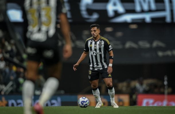 GABRIEL MENINO – Ainda não fez uma apresentação de encher os olhos, como no início de carreira no Palmeiras. Foi extremamente conservador e burocrático, sem ousadia na criação. NOTA: 6,0. Foto: Pedro Souza / Atlético