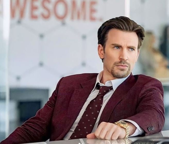 Trata-se de um filme de Natal, algo que Chris Evans diz nunca ter pensado em fazer. Ele disse que adorou a oportunidade e elogiou muito o colega The Rock: "Incrível no que faz, engraçado, charmoso".
