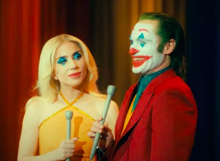 Cowles contou que Lady Gaga explicou suas razões para adotar tal postura. Segundo a cantora, se ela fosse tratada como Gaga, a superstar, as pessoas poderiam não se sentir à vontade para interagir com ela.