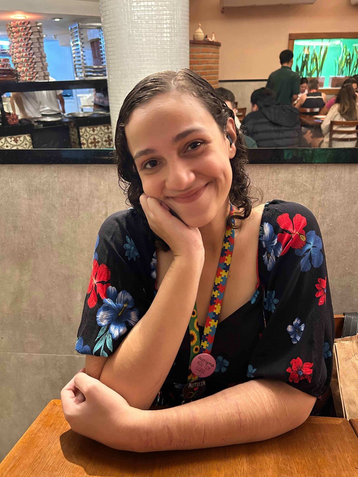 Fernanda Fialho, autora de "As Histórias Que Meus Pais Não Contariam"
