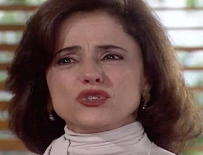 Seu papel como Alma na novela "LaÃ§os de FamÃ­lia" (2000), de autoria de Manoel Carlos, a consolidou como uma atriz premiada e reconhecida.